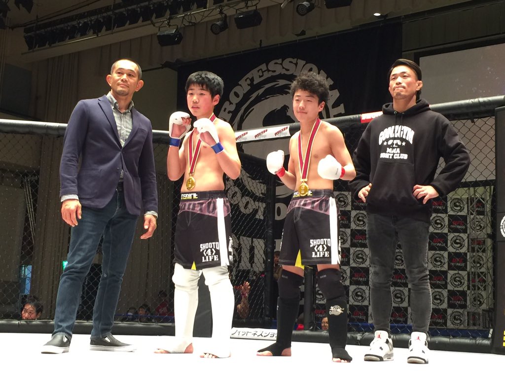 ゴング格闘技 Twitterren 修斗 ジュニア修斗 52kg契約 4分1r 高野 蓮 総合格闘技ゴンズジム 1r 0分41秒 ギロチンチョーク 小色寛大 心技館