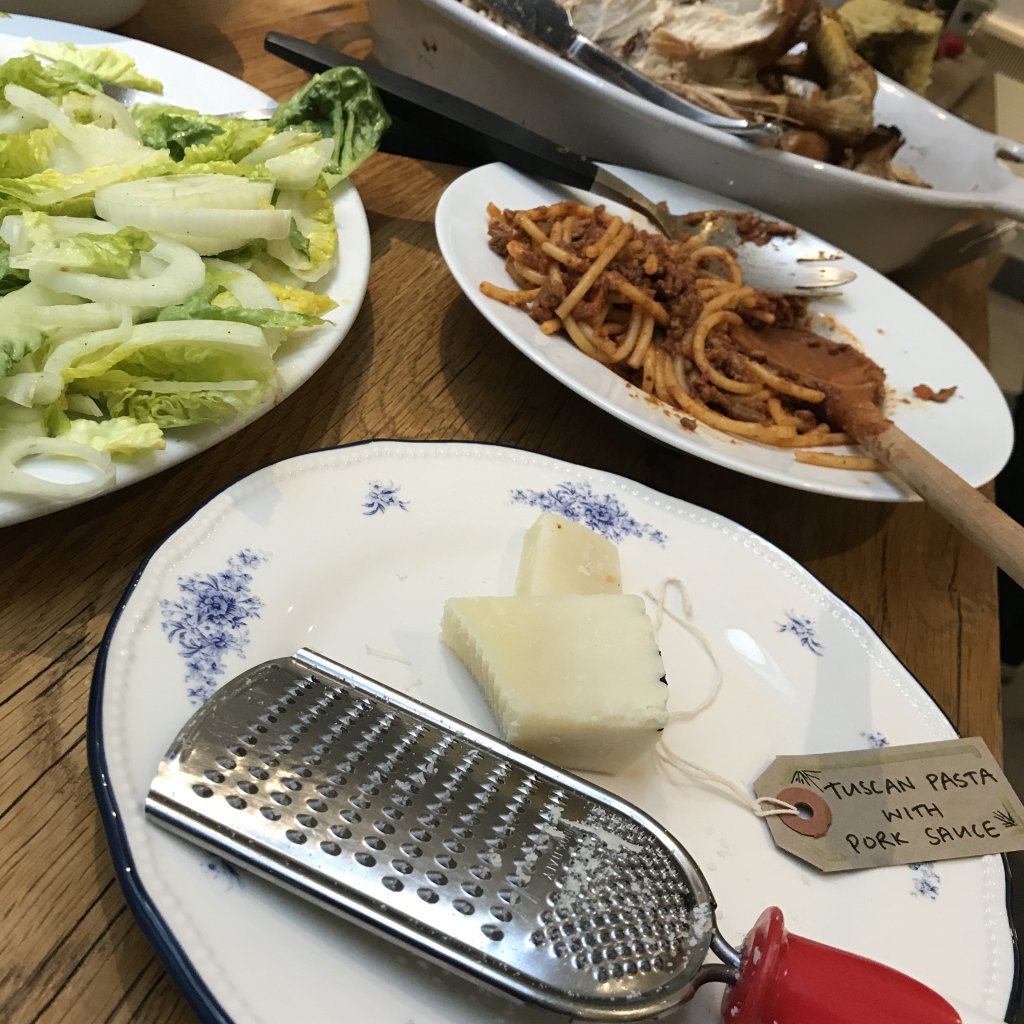 fionafmd's tweet photo. Borough Market Cookery Club https://t.co/mg0PVrl3EA https://t.co/ZDoQpZFFea