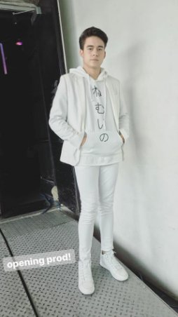 dxmngold's tweet photo. baby you're beautiful in white https://t.co/dNSQRNsv8j
