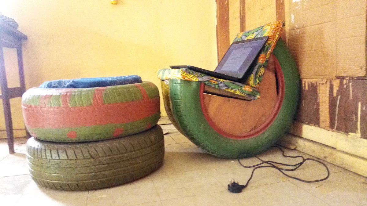 PrikkleAcademy's tweet photo. A mini working space at our #makerspace in Afon, Kwara State, Nigeria.

Feel the creative energy in motion.

Fill your mind with curious inventions.

Let out your genius, meet with other creatives.

Allow your hands to make, to break, to mold, to fix, to inspire. https://t.co/yH6PT05qd6
