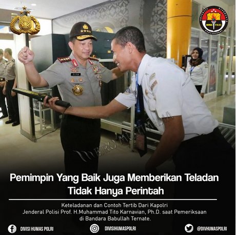 DivHumas_Polri's tweet photo. Pemimpin Yang Baik Juga Memberikan Teladan Tidak Hanya Perintah

Keteladanan dan Contoh Tertib Dari Kapolri saat Pemeriksaan di Bandara Babullah Ternate.

#thebestPol #kapolri #polripromoter #PolriHebat #polrijaya @polda_jambi @poldajateng_ @polda_bali @poldantb @poldantt https://t.co/gKh9QXw9xb