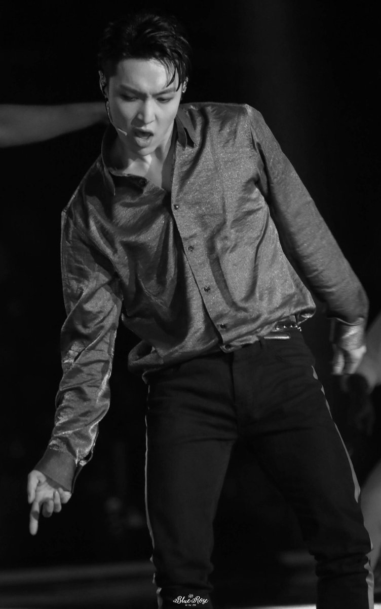 exo_hqs's tweet photo. [HQ] 171231 Yixing
©® bluerose__1007
https://t.co/wFGwvDLuij https://t.co/HIbrquk2FK
#TeamEXO #TwitterBestFandom @weareoneEXO https://t.co/WttvgyIKJP