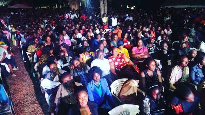 davidlutalolive's tweet photo. Thanks my lovely Fans in Mukono #WoolooloConcert
it was a great pleasure to enjoy out with you. God bless you https://t.co/2yiIZzX4R4