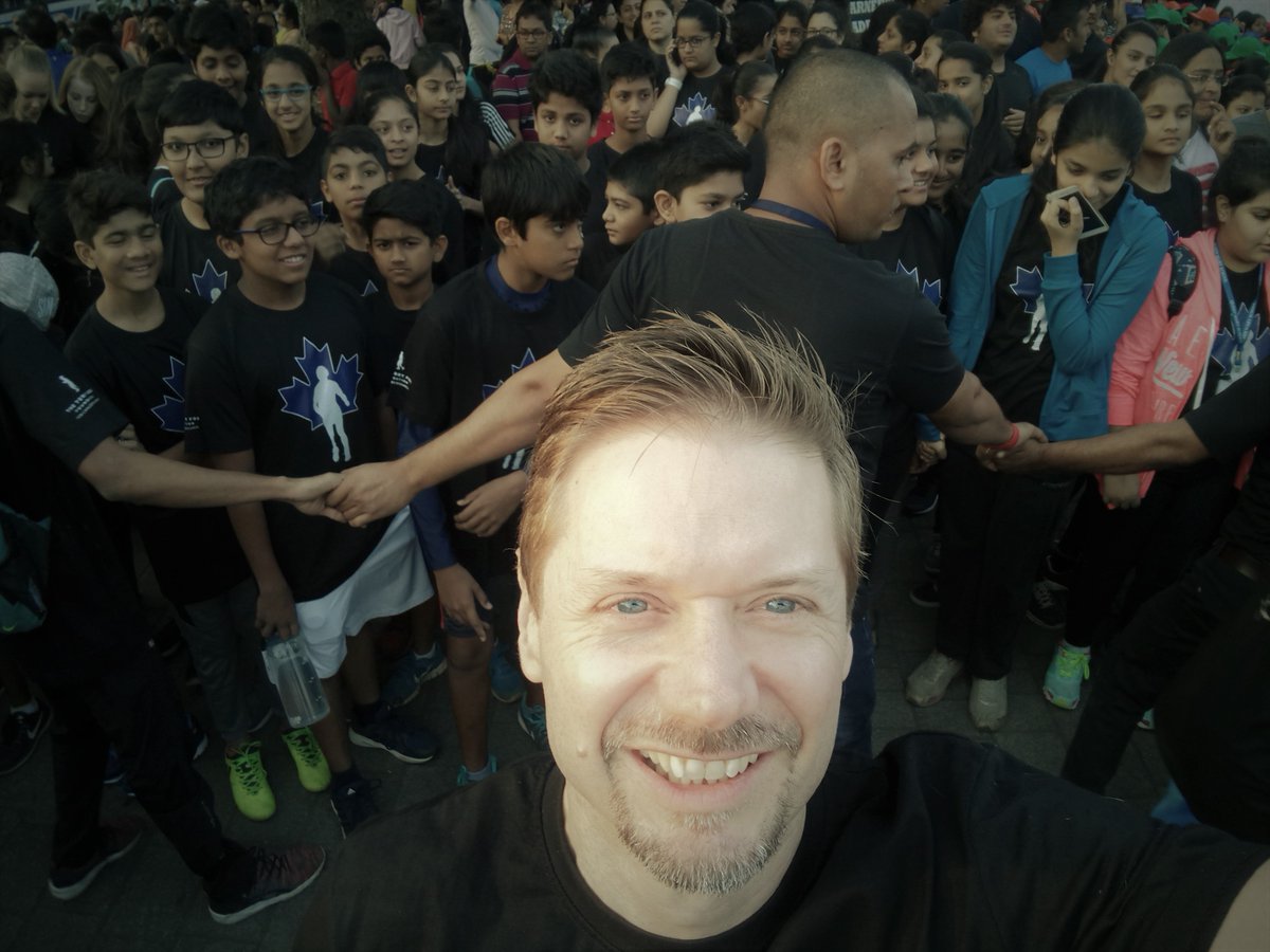 Jordan_J_Reeves's tweet photo. #Mumbai 20th #TerryFoxRun out of the blocks this morning: 8,000 students, 150 schools. Making this one of the longest and largest runs anywhere. Finding a cure for cancer! @fadnavis_amruta @TerryFoxRunInd @TataMemorial @TerryFoxCanada #MarathonOfHope https://t.co/k4T67TzYh8