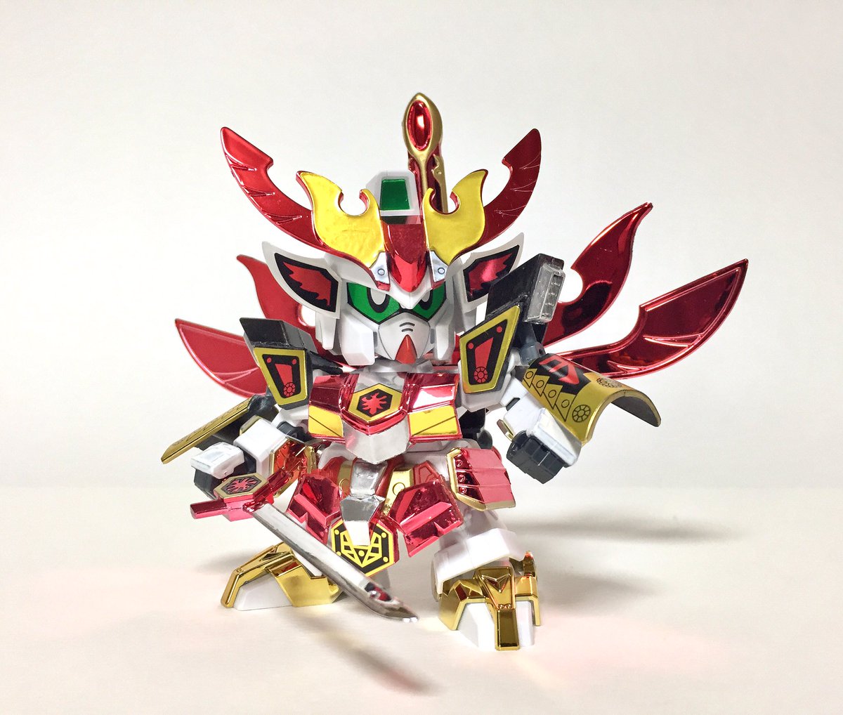 ガン消し　鳳凰頑駄無　天帝の神器 鳳凰頑駄無完成！！天帝の神器をメッキしました。赤い鎧が眩しいです！