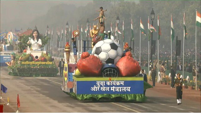 kheloindia's tweet photo. We just got adjudged as the best tableau at the#RepublicDay parade! Just the beginning of India's new age of sports. Many more victories to come ✌🏻 @IndiaSports @YASMinistry https://t.co/zqECJig7Qd