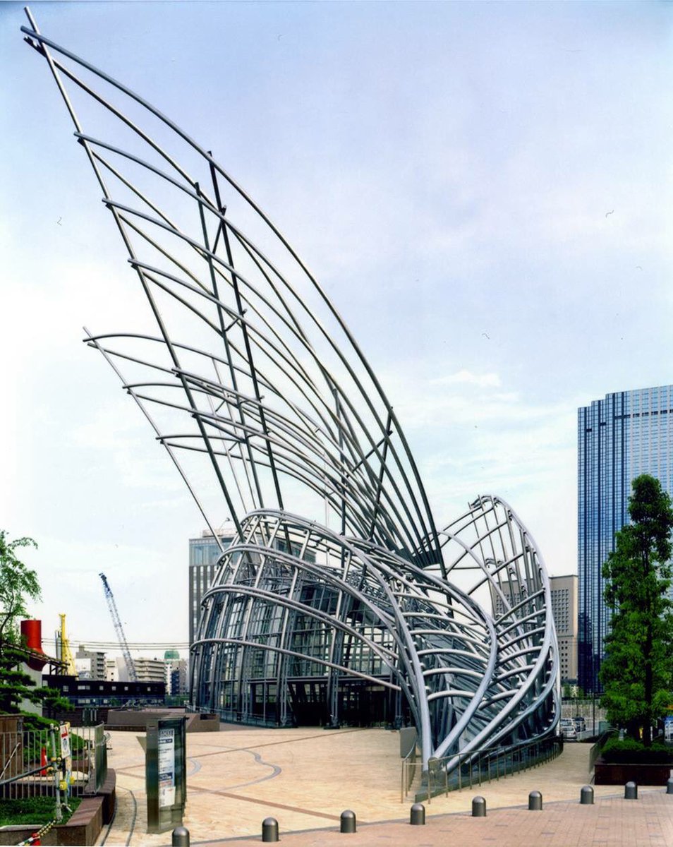 Liang_Gallery's tweet photo. It’s a great pleasure to see Hsu Chia-Wei’s #hsuchiawei name among world-known artists such as Robert Rauschenberg, Samson Young, Marina Abramovic, Paul McCarthy, and others at “Travelers: Stepping into the Unknown” exhibition held at the National Museum of Arts, Osaka, Japan https://t.co/8lCtt2v30m