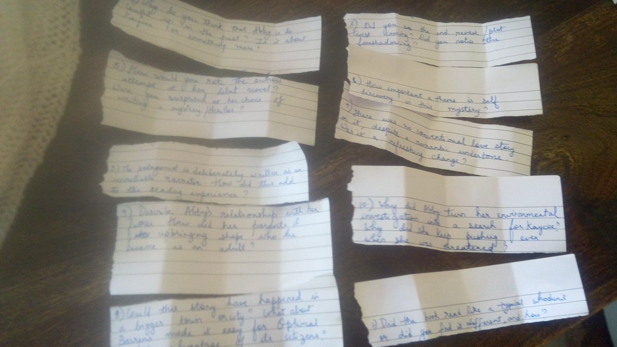 tarwhodis's tweet photo. Look at all the lovely albeit blurry discussion questions ππ
#KrystenWriter https://t.co/xvt4An435u