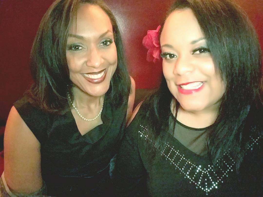 LivingItUpShow's tweet photo. Tomorrow marks one more chance to catch the #DynamicDuo back to back #LivingItUp🎉 at 3p followed by  #NWConnection at 3:30p PST on https://t.co/K0MTeuVSUQ or on TuneIn. Don’t miss out! #PrincessRobin👑 @KCeeDeevaShow 🌟@rainieravenueradio https://t.co/OWX9B9JCpK