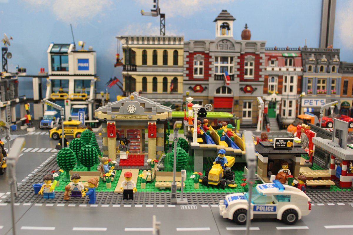 Traveltipy's tweet photo. Nice place, especially if you are coming to #Kosice with kids! Bricklandia - LEGO exhibition with structures made up of 100,000 LEGO pieces will definitely entertain them! :) Find more here at #51: https://t.co/BejoXtt92H #Slovakia @KosiceRegion @VisitKosice  @SlovakTB https://t.co/8eW5klrJz0