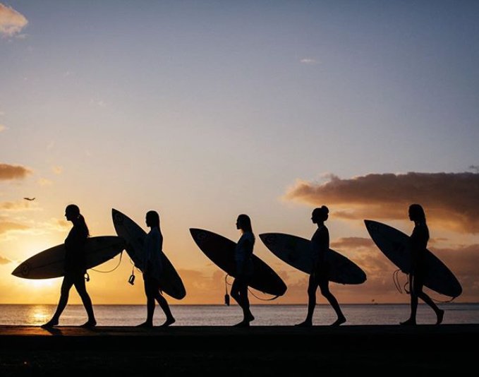 SurfGirlMag's tweet image. Sunset session with the @ripcurl crew