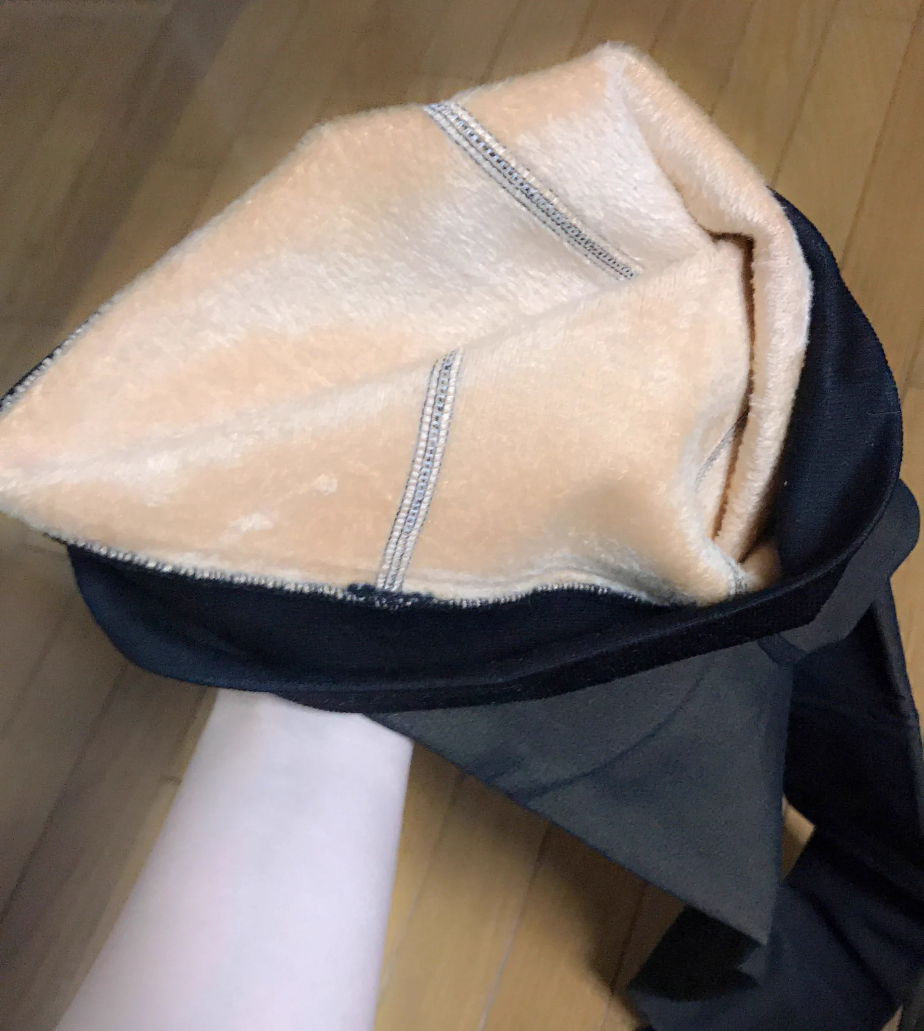 何このタイツ？ww適度に透け感もあるように見えるのに1200デニールのタイツww