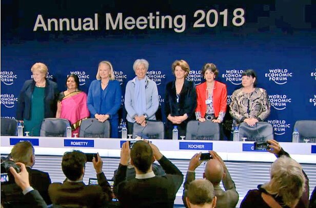 IntFem_'s tweet photo. Sharan Burrow (ITUC), Fabiola Gianotti (CERN), Isabelle Kocher (ENGIE), Christine Lagarde (FMI), Ginni Rometty (IBM) Chetna Sinha (Deshi Foundation), Erna Solberg (PM Norvège) : 7 femmes ont coprésidé le 48e Forum économique de #Davos avec succès ⛰https://t.co/QjbyiB9B82 #WEF 🌎 https://t.co/ymC50YAbaF