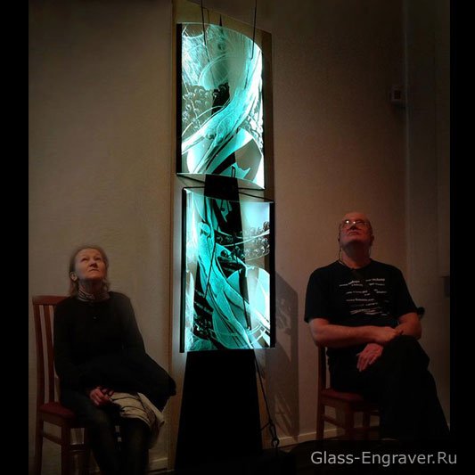 Арт-объект "Шоу". Больше фотографий: glass-engraver.ru/obekty/shou/