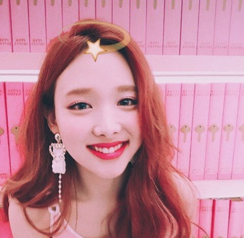 clio idaíca on X: im nayeon icons ; ─ retweet/like if you're going to  use/save it ♡  / X