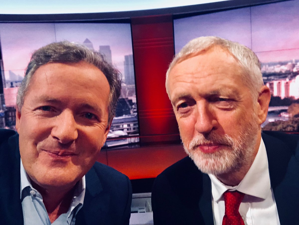 piersmorgan's tweet photo. Gooners. 
@jeremycorbyn #marr https://t.co/fb4vOU3oP6