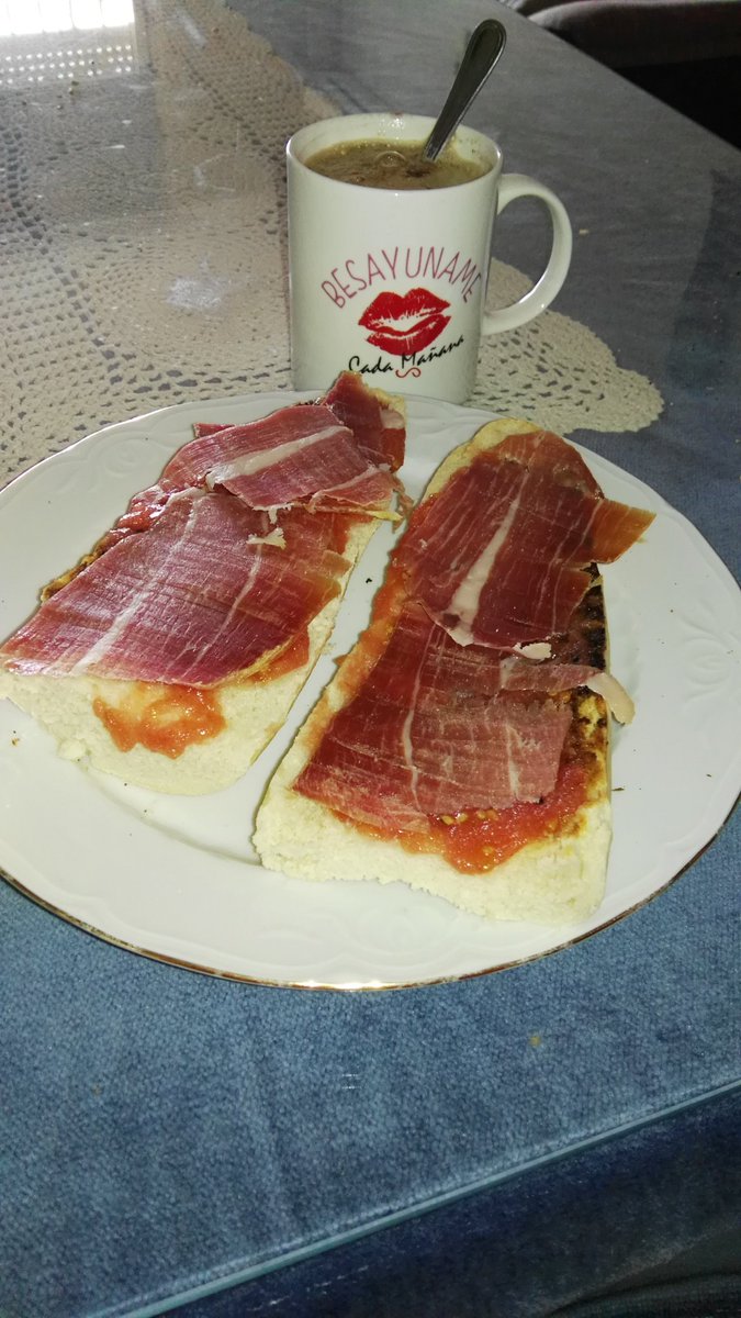 SrtaSorayaa's tweet photo. Asi si son Buenos Dias, levantarme y ver que mi gordi me haya hecho el desayuno 😍😍😍 #TeQuuiero #GraciasAmor #MeMima😊 @Campitos_Jr #BDiiias😉👌 https://t.co/uFYS8NFGo8