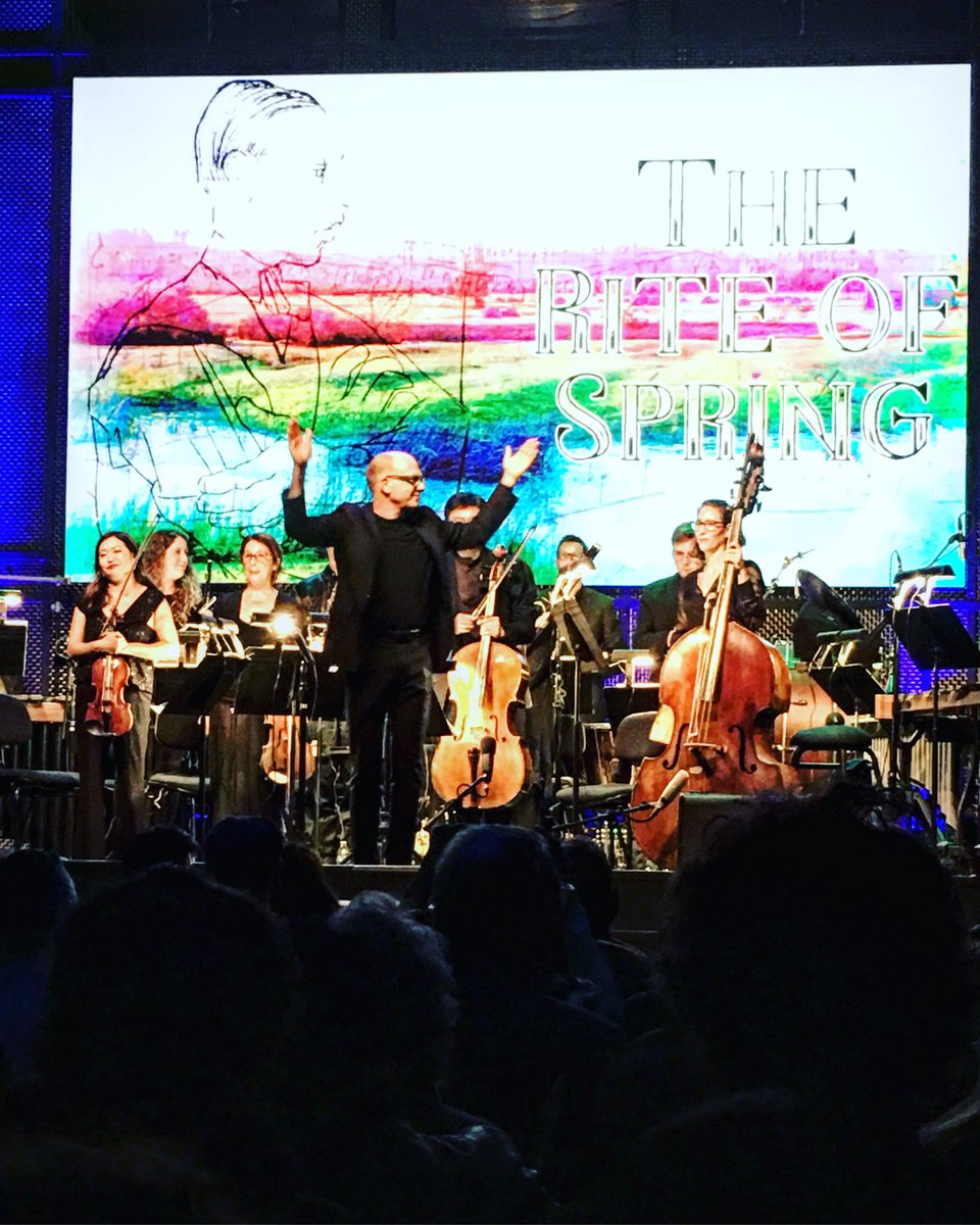 ADsXe's tweet image. Steven Schick wraps it up! 

#TheRiteOfSpring with the @SanDiegoSymph at the #MusicBox.

Amazing night of music! - #AD