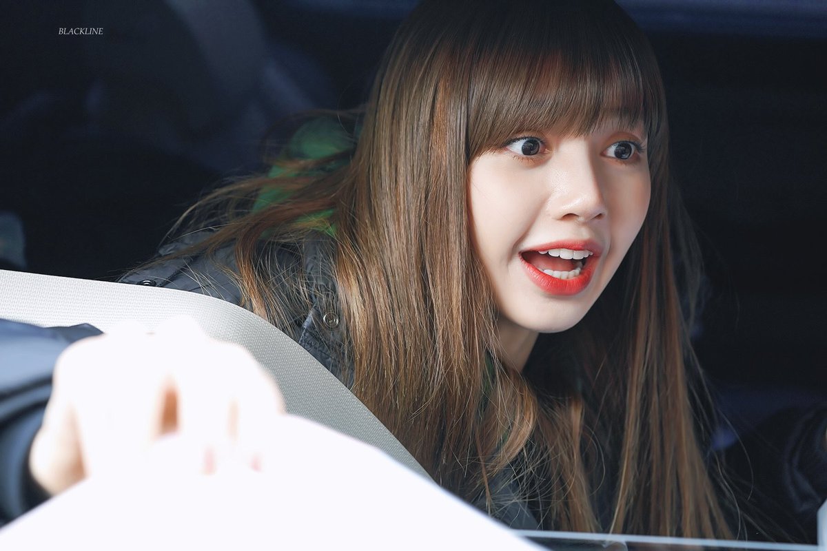 lisa pics (@milkylisapics) on Twitter photo 