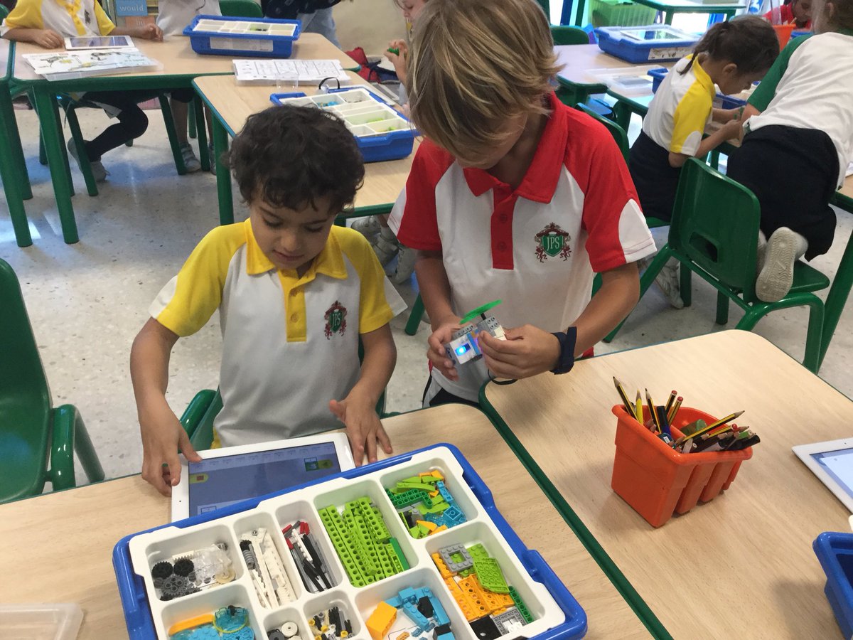 JPS_Year2's tweet photo. WeDo 2.0 LEGO coding in 2F #JPSyear2 #JPScomputing #JPSinnovation #JPSwonder https://t.co/l3DJ0SVbhj