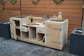 dannygies's tweet photo. Iedereen kan nu zelf de mooiste meubels maken voor binnen en buiten    Duidelijke uitleg #bouwmarkt #gamma  #loungebank #buitenkeuken #zelfbouw #hout #tvkast #buffetkast #keuken #dressoir #bed

https://t.co/vhp2EVr5gS https://t.co/cIPbLOS3zS