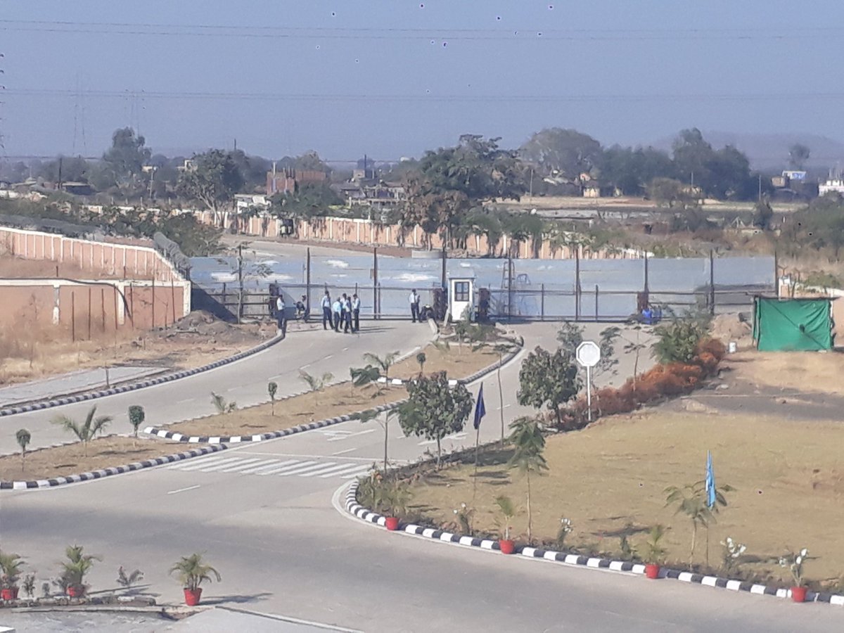 DrAgnidev's tweet photo. #saveiitindore new border within madhyapradesh @PMOIndia @CMMadhyaPradesh @PrakashJavdekar @nsitharaman @SushmaSwaraj #removeiitindore director https://t.co/tVkRGBM3v5