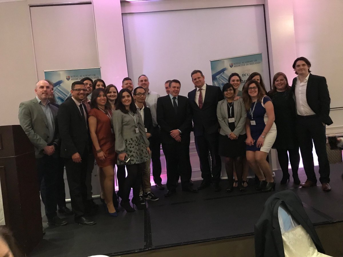 TissueEngDublin's tweet photo. The @TissueEngDublin team at #BinI2018. #TERGonTour https://t.co/EioH6poK5i