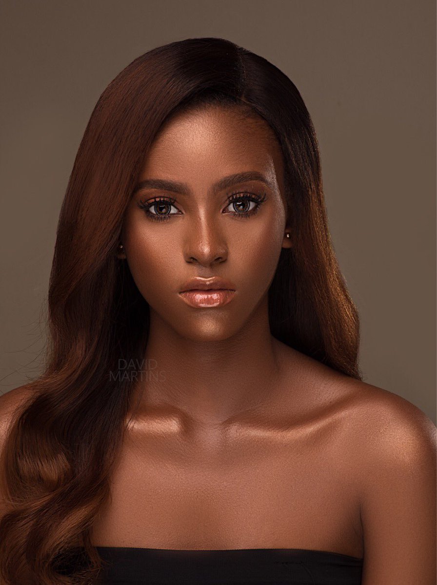 fowlermodels's tweet photo. Who want more π« π« π«? @emillyyss01
Makeup @beautybytejj
Hair: @raphealmaria
Photo @dmphotography.ng
#FOWLER #Fowlergirls #BecomeFowler #DolapoAdewale #Beauty #Melanin #Editorial #Chocolate https://t.co/tq8MYMuBUp