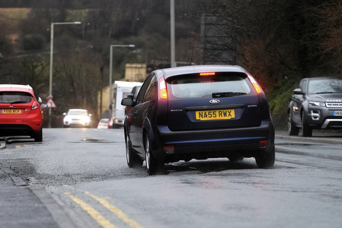 Residents urged to take part in mass reporting of potholes dlvr.it/QD3LrX