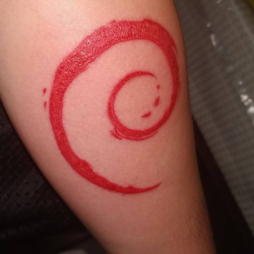 0xPhreak's tweet image. I wanted to get a tattoo of something nerdy but meaningful so I got the @debian logo. Thanks to #Linux and the #OpensSource community I&apos;ve grown as a developer and a security researcher.