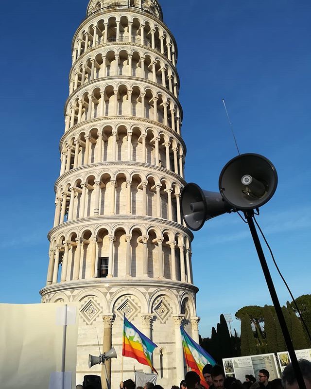 MicScarpinato's tweet photo. Pace.
.
.
#peace #pace #leaningtowerofpisa #pisa #toscana #instapisa #igerspisa #visittuscany #cities #igtravel #instatravel #travelgram #intuscany #tuscany #tuscanytourism #detail #ig_toscana  #vivotoscana #loves_toscana #trip #walkingtour #streetphotography #igerstoscana https://t.co/4cPTBdWiKA
