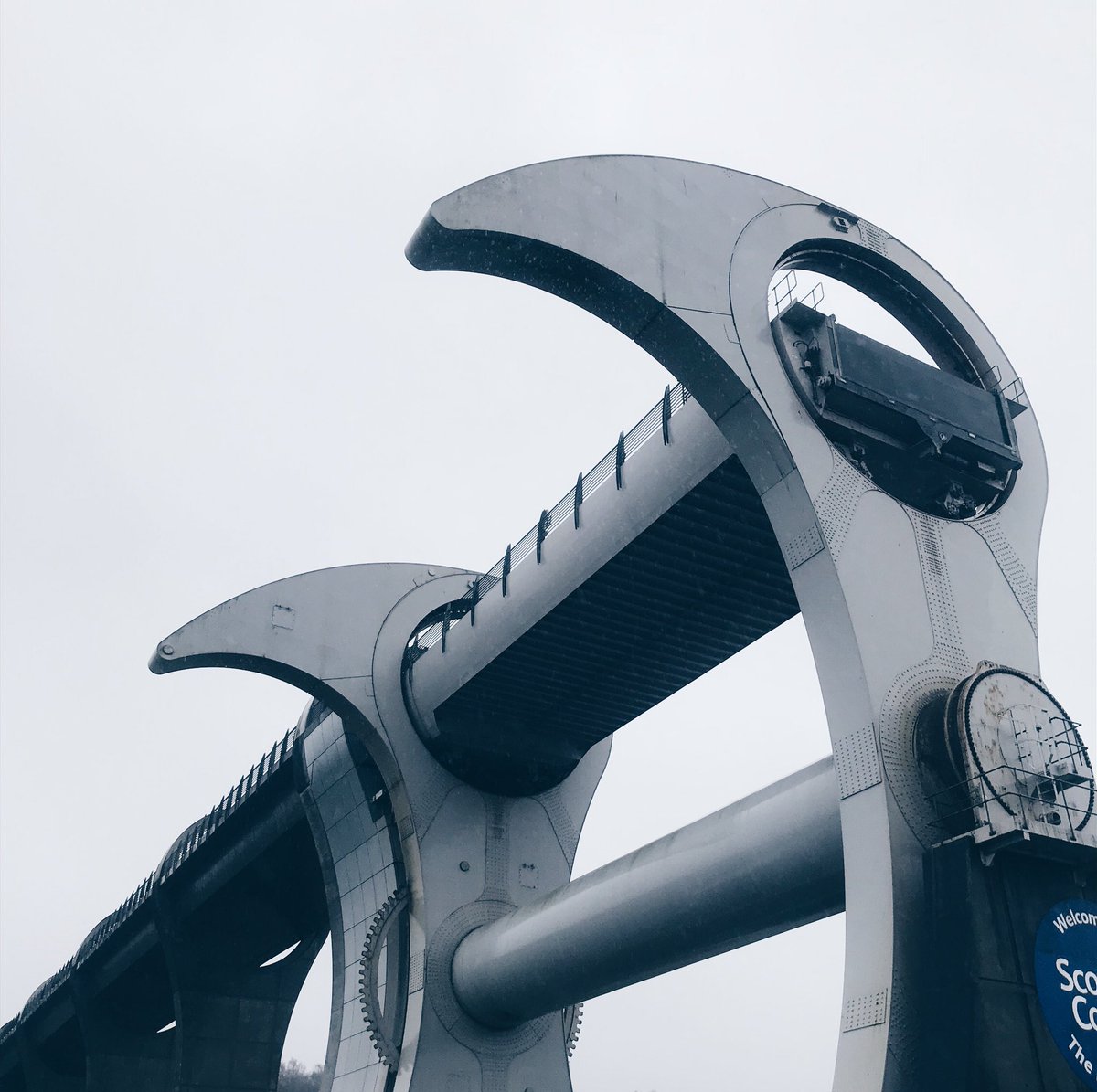 The #FalkirkWheel in all its glory this dreich Scottish afternoon <a href="/FalkirkWheel/">The Falkirk Wheel</a> #UnlockScotland #MyScotrail @myScotRail