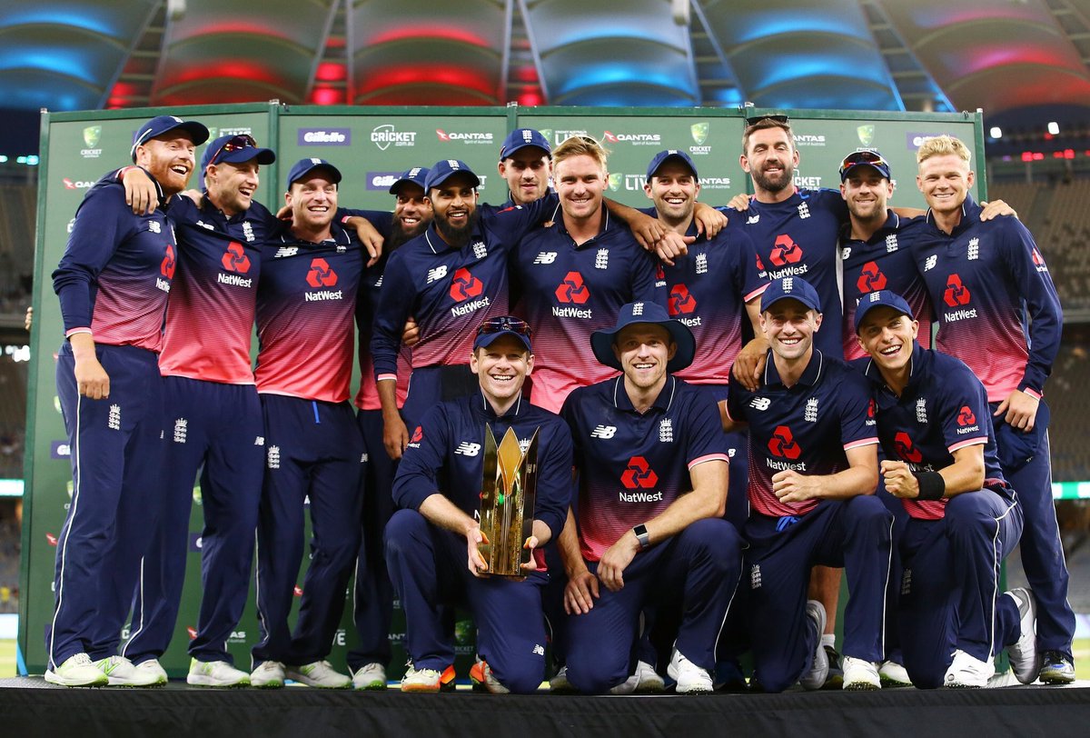 Chris Woakes tweet media