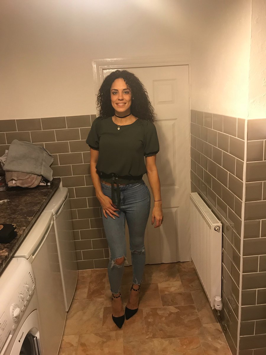 HAYLEYSHIELS's tweet photo. Date night ❤️💙 https://t.co/rIb8ohNl70