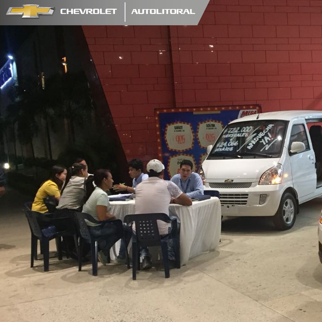 Autolitoral's tweet photo. #Clientes que aprovechan la #Feria Autolitoral en el #CentroComercia #nuestroatlantico ¿Y tú ya nos visitaste? Ven por tu #Chevrolet!! https://t.co/Pgk7VA6WTT