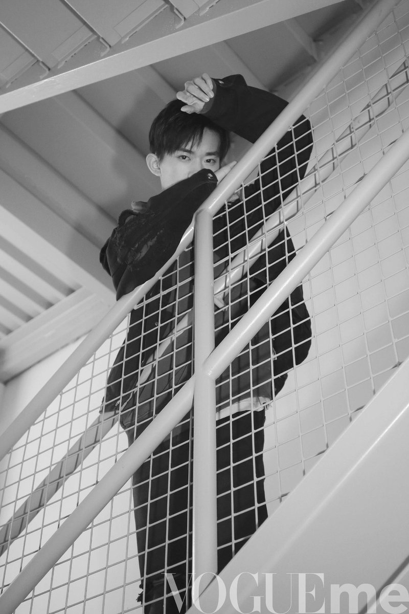 _YOUKU_'s tweet photo. May you return with a young heart after years of fighting.#JacksonYeeGrammys2018 https://t.co/fikKrC5ydN