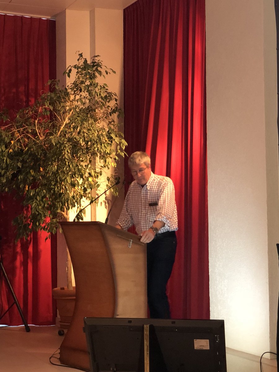 DHahnloser's tweet photo. Alpine Comorectal meeting in Wengen Switzerland started!!
great introduction lecture by @ProfDemartines https://t.co/DJS0FJaB1o