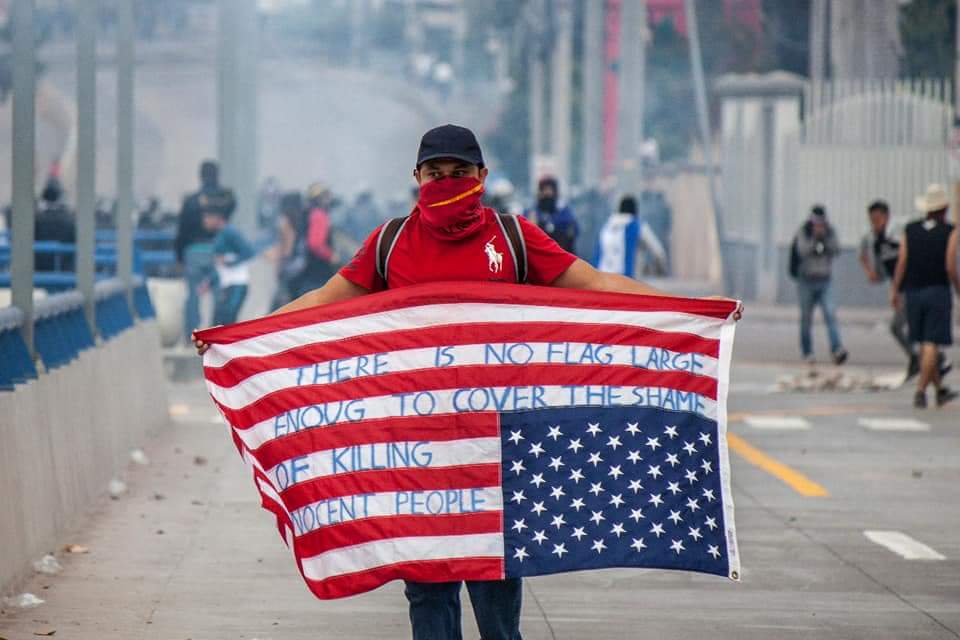 KatuArkonada's tweet image. Todo lo sucedido en Honduras es una farsa, pero la represión es real, muy real.

No dejemos solo al pueblo hondureño #FueraJOH