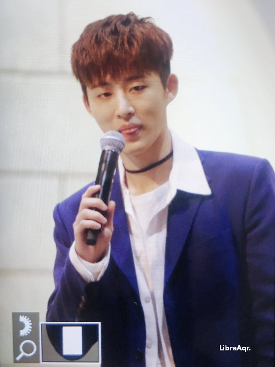 la10220207's tweet photo. #김한빈 ##비아이 #아이콘 
180128 🙊잠실팬싸 
진짜 오랜만이야 ㅠㅠ https://t.co/avT47fOJHB