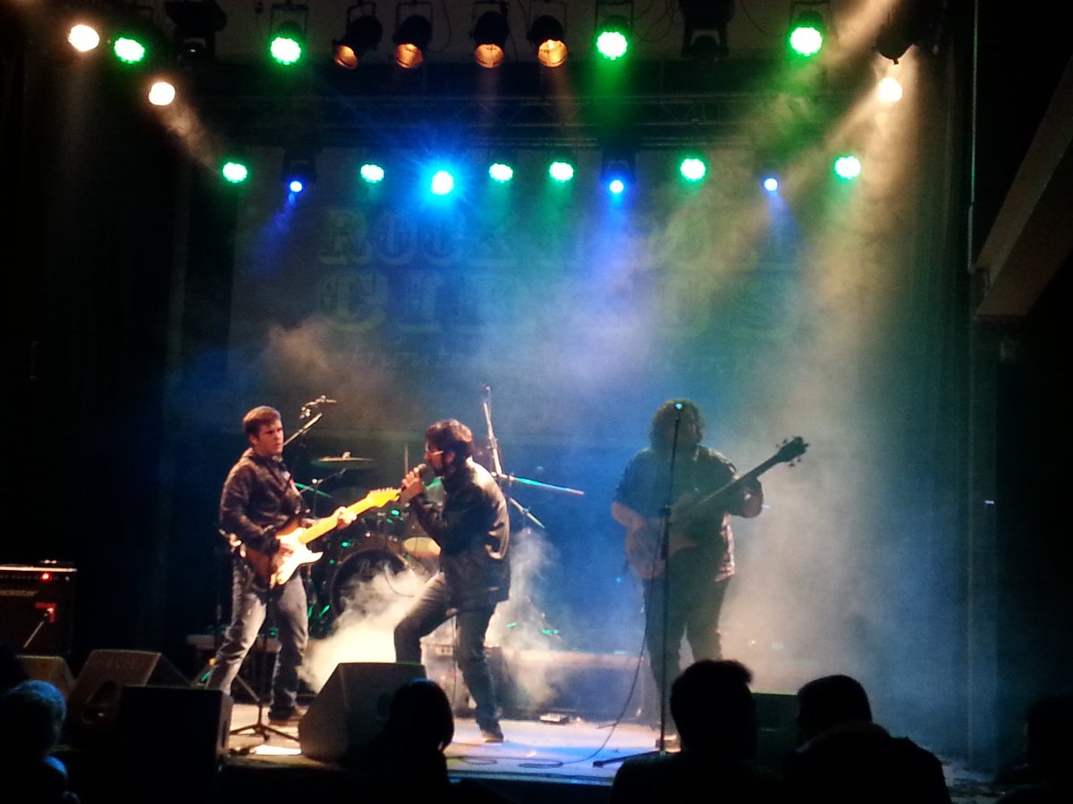 JavierKiowa's tweet photo. Buena noche ayer con @TNB_Metal,  @LeoJimenezMetal  y #RockandRollCirkus. https://t.co/rZoqM99ZMr