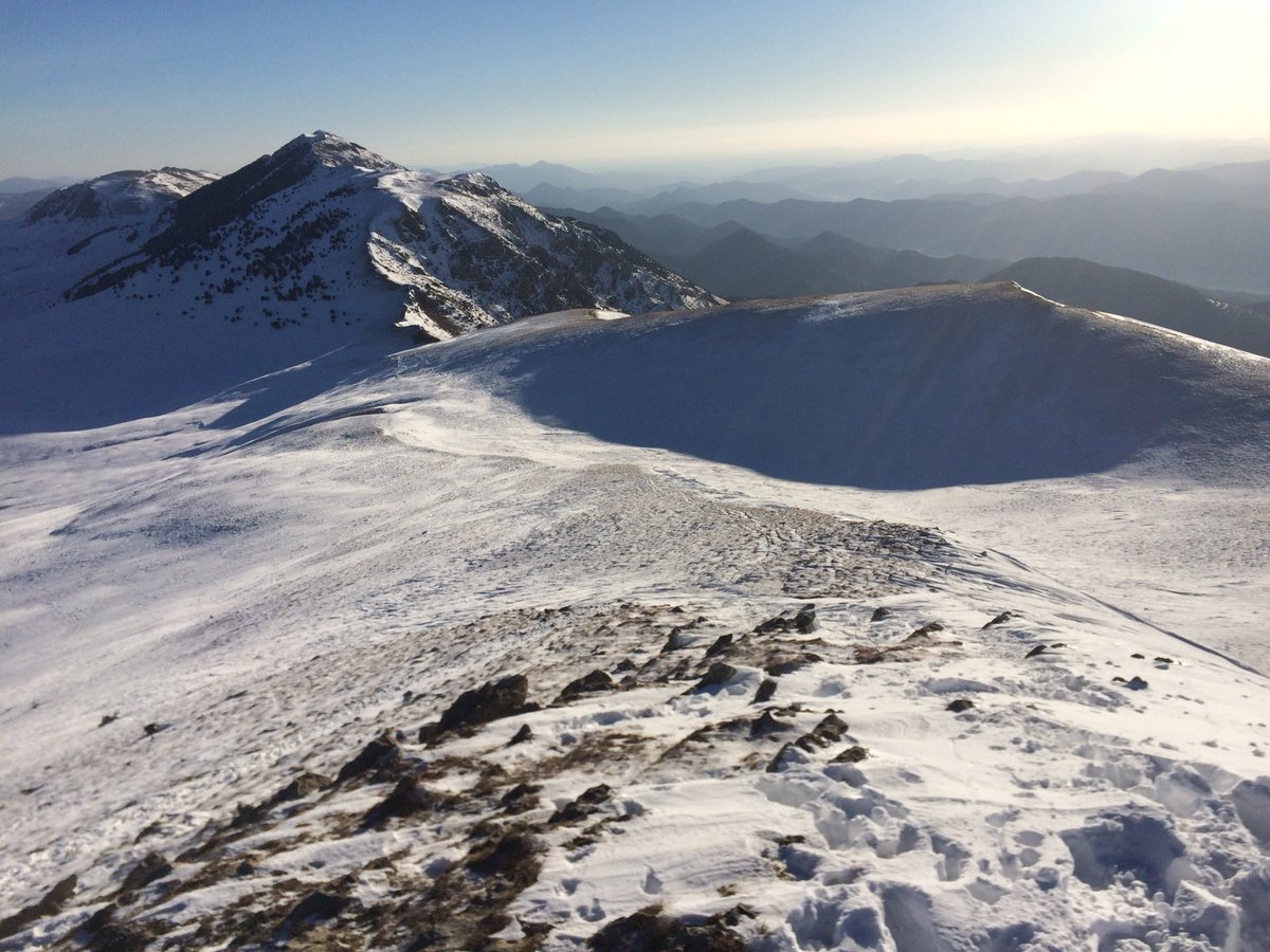 JoakiCat's tweet photo. Disfrutant de Serra Cavallera . #trekking #eltaga #pardines
#pirineusorientals #catalunya #pyrenees #puigestela https://t.co/ZSEKPTtSqU