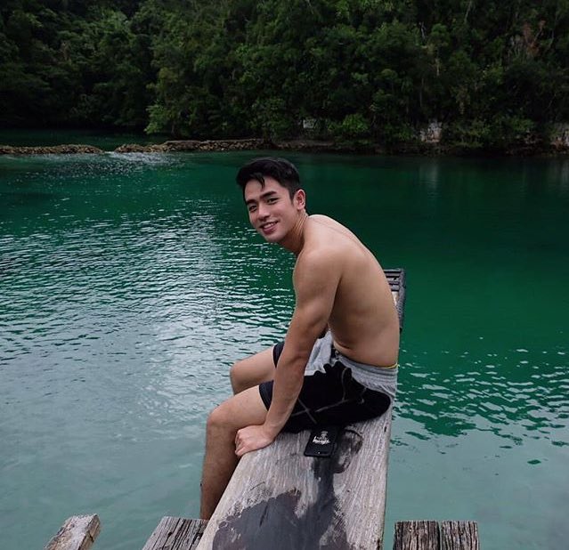 TheJakolDiary's tweet photo. SINO MAS LOVE MO, NATURE O SIYA? 👊🏻💦 https://t.co/n6ZWOgzyDp