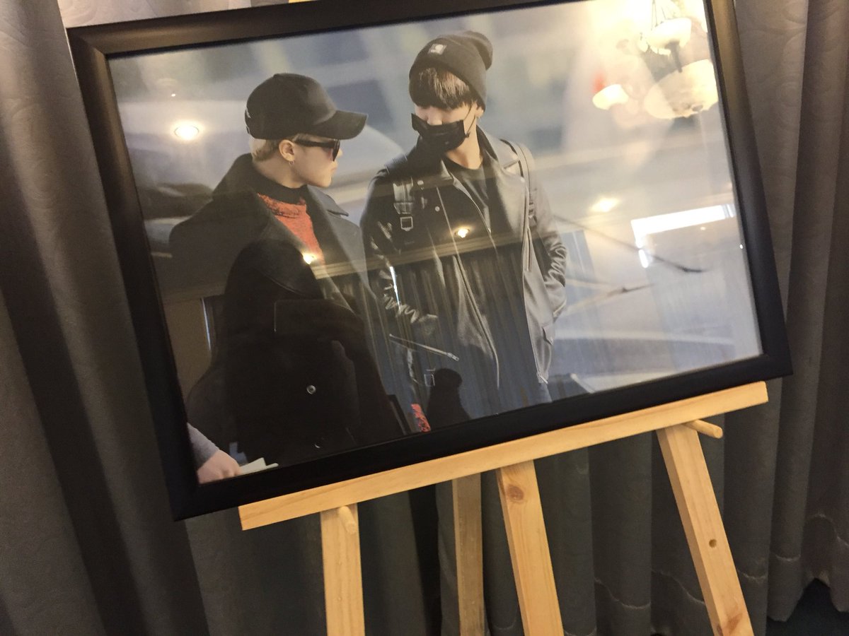 mj131006's tweet photo. Thank u master-nims for these gorgeous picture ❤️ As a Jikook and SOPE shipper, i’ve had a wonderfull time, let’s come to Vietnam another time and bring to us more and more moments of our boys 😝❣️ Love u and thank u ( again ) @RECONTRER_ @Whisper9394 https://t.co/snnQrgHV3E