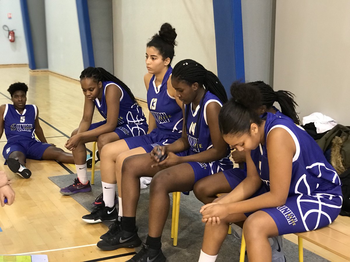 UnionEliteBBall's tweet photo. Match U17F Élite @UnionEliteBBall vs @Montrouge92 basket 🏀 Fier de nos jeunes! #FiertéUnionElite
#JeunesUnionElite #UEFormation
#Basket #GoUE #GAGNONSENSEMBLE
#StayWithThePlay #basketballneverstops https://t.co/xUUdJDToMl
