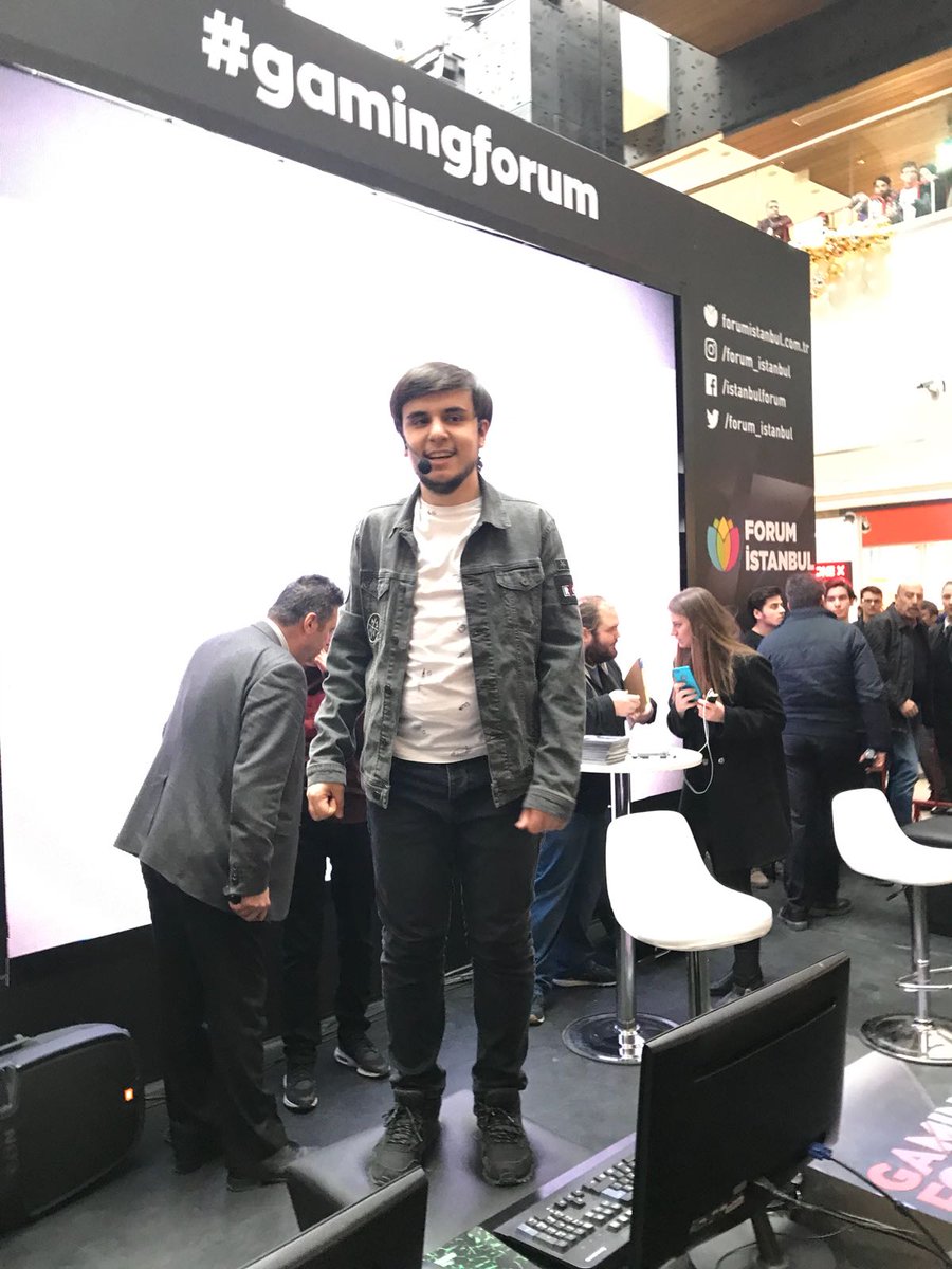 thinkonlineteam's tweet photo. #Kcılar @forum_istanbul Avm #gamingforum Etkinliğinde de Bizimle Beraberdi. Hepinize Çoook Teşekkürler! @bugrakazanci #CreatorsofChange #influencermarketing #avmbulusma https://t.co/E2GGCWSBSm