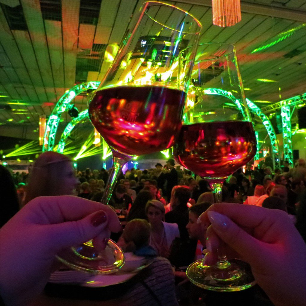 Die Junge Südpfalz isst gut – Partytime in Landau binaspfalzliebe.de/2018/01/28/die…