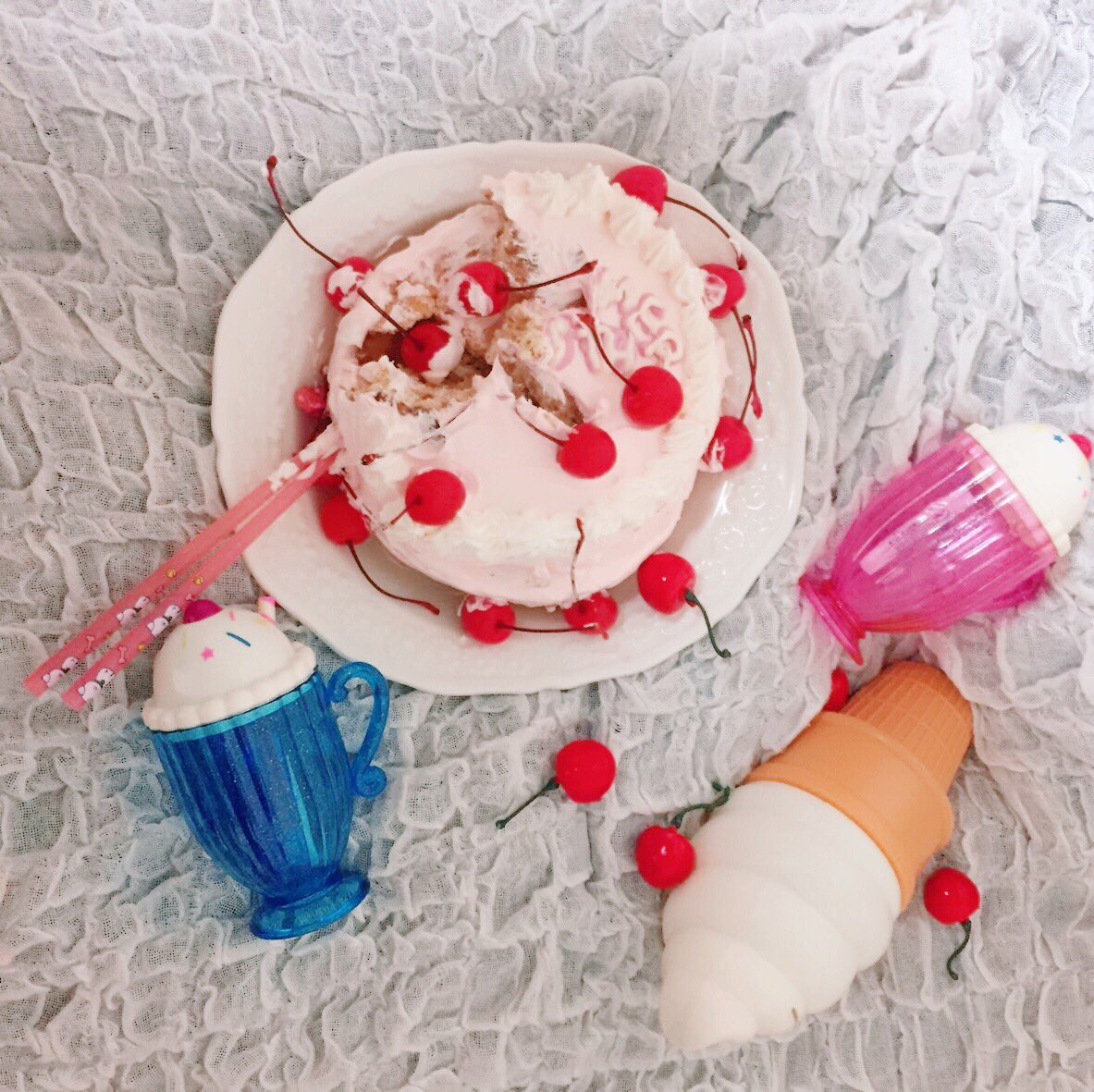 kanaco1114's tweet photo. スイマー、ありがとう。

ひとみちゃんとみてぃふぉちゃんに
誘われてスイマーありがとうの
作品撮りした時のです。

忘れない思い出。 https://t.co/fhjwIukQR3