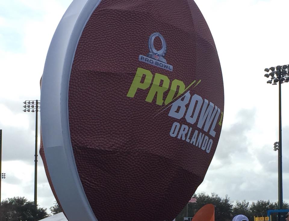 KyleEricDavis's tweet image. Kudos to the #NFL for all of their hard work in making this year's #ProBowl a great time for #football fanatics.