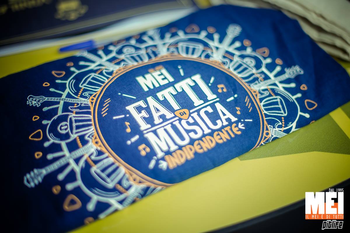 UploadSounds's tweet photo. Der #Export von #UploadSounds wächst: Die euroregionale Musikplattform wird gemeinsam mit dem @MEI_Meeting von Faenza einige der besten #Newcomer-#Bands zu bekannten Festivals schicken. https://t.co/85jcjCllXg https://t.co/3Jt6W0JiDZ