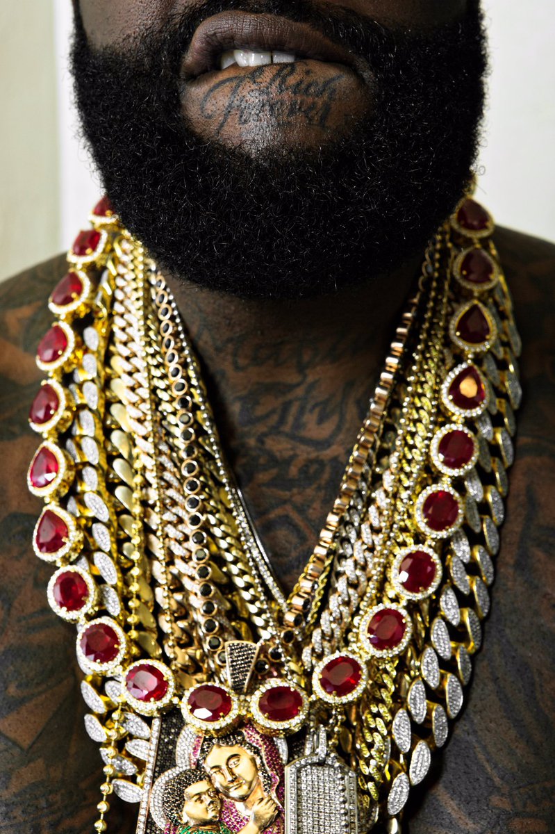 DREfilms's tweet photo. 🍾 Happy birthday @RickRoss 🍾 https://t.co/RsyEHk4tc4